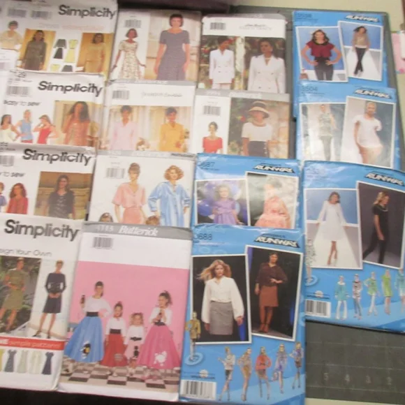 NEW UNCUT 100 Sewing Patterns Simplicity McCalls Butterick Women's Kids - Picture 4 of 5